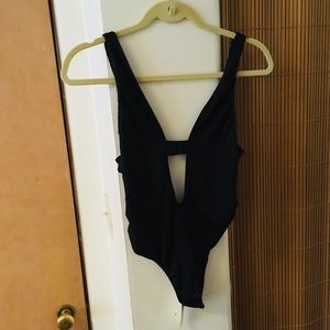 ekattire Deep V Strappy Swimsuit